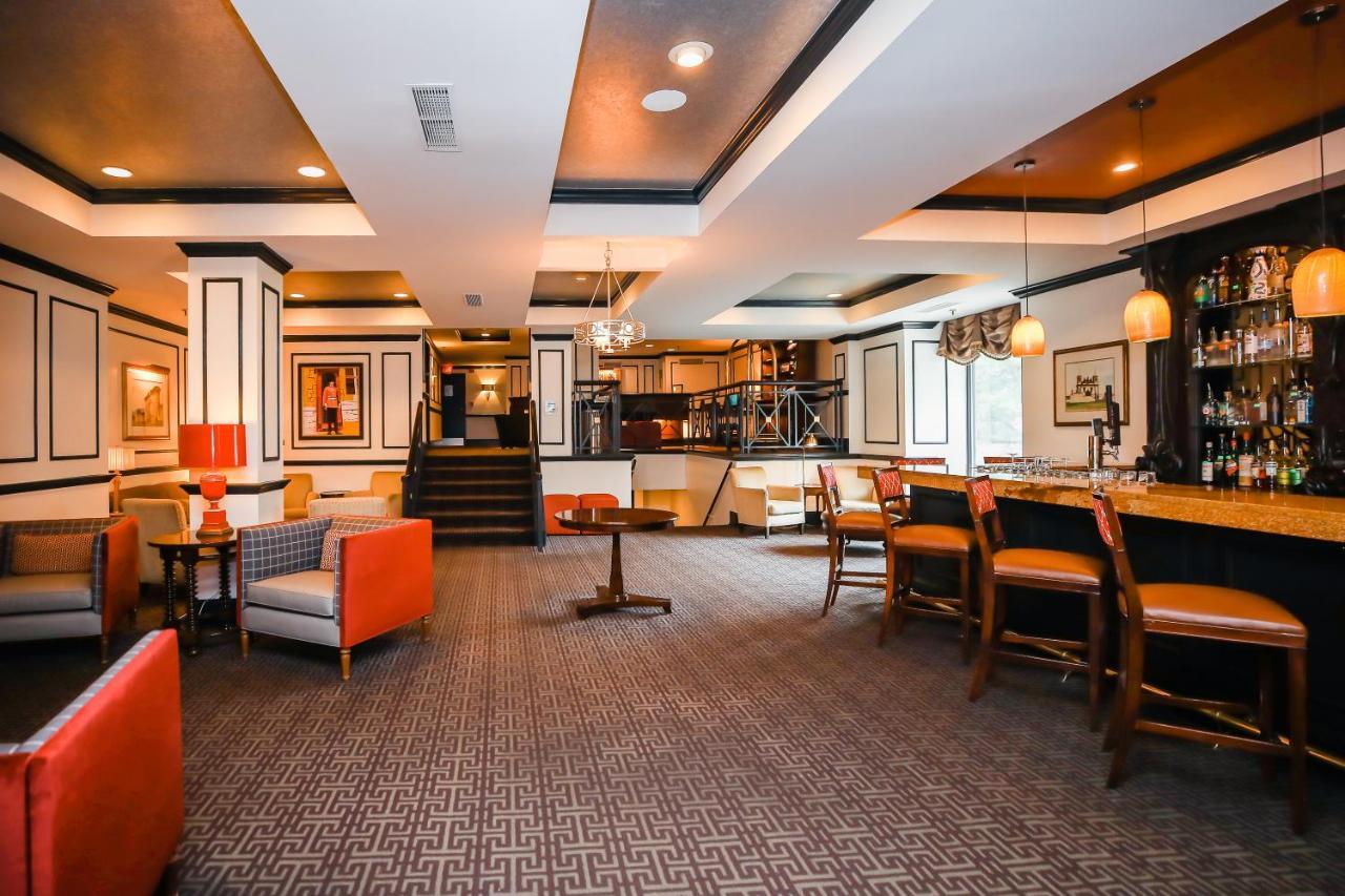 Dunhill Hotel Шарлът Екстериор снимка